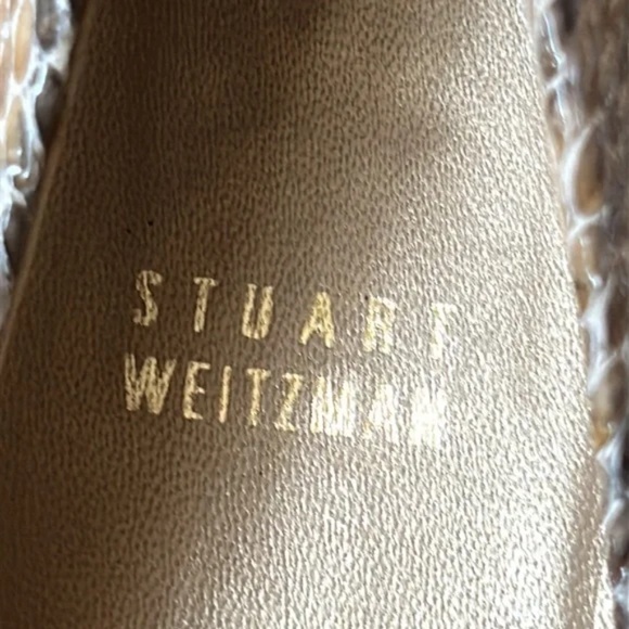 Stuart Weitzman Logo Plainfield Peep Toe Pumps Heels Mushroom Snakeskin Size 9 - Picture 4 of 11
